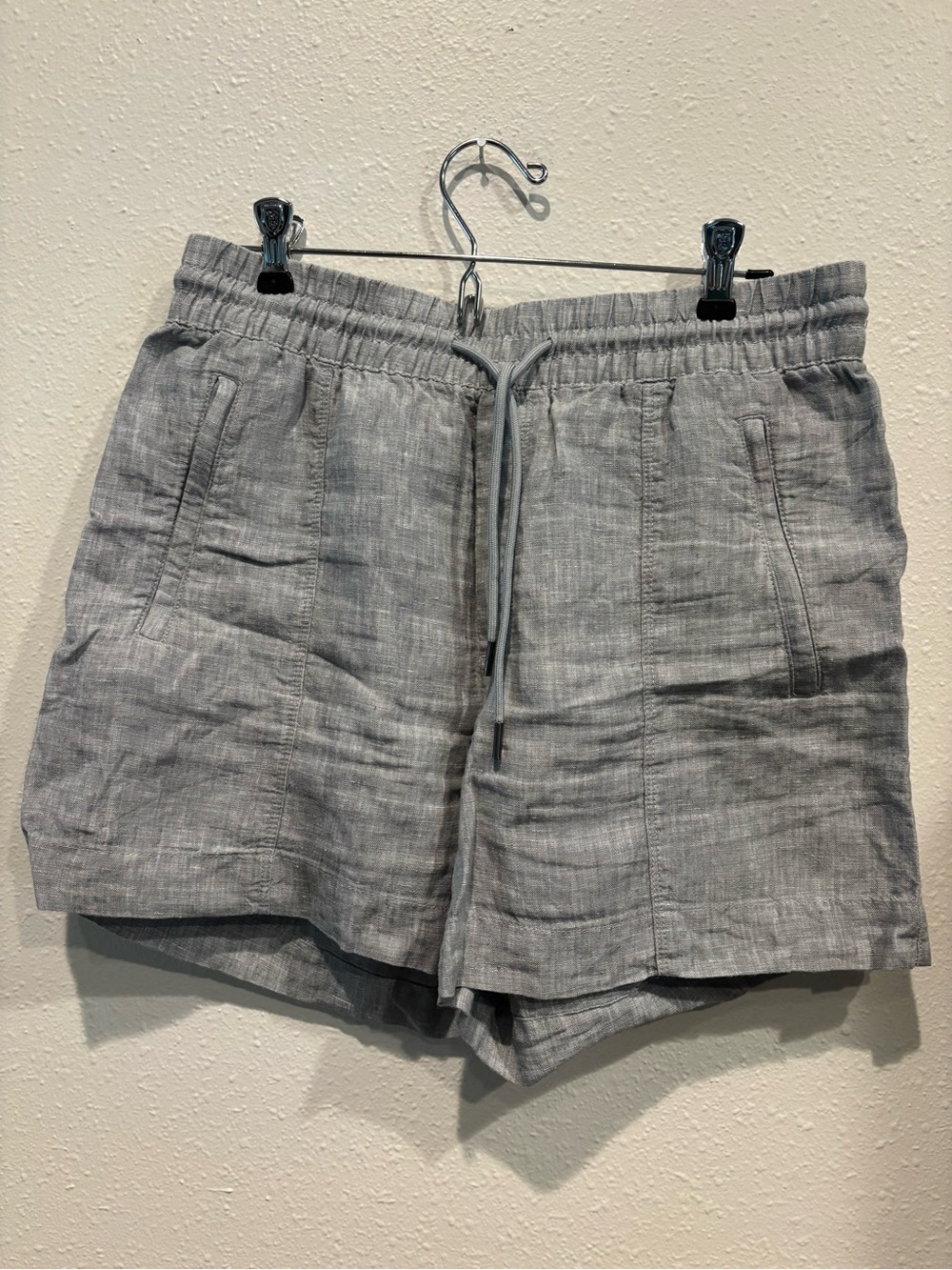 Athleta Light Gray linen shorts small